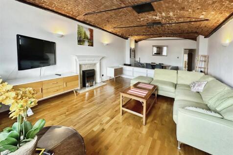 Open Plan Lounge Diner
