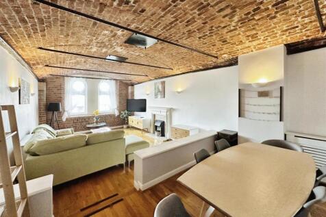 Open Plan Lounge Diner