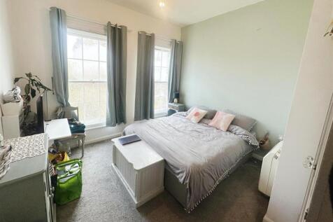 bedroom.jpg