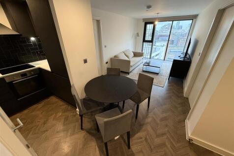 LOUNGE/KITCHEN/DINING