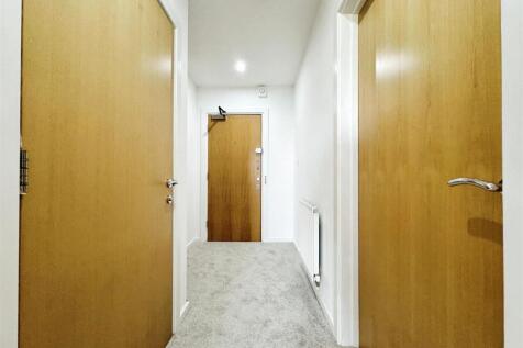 Entrance hall (2)