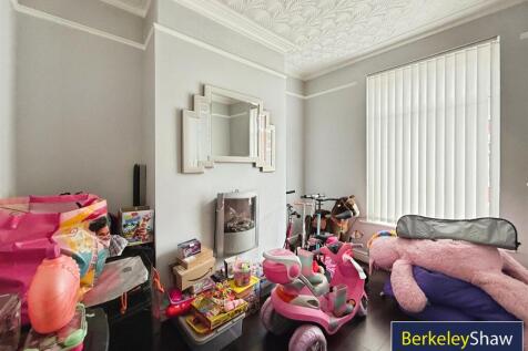 Front Lounge
