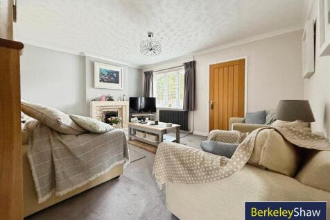 Front Lounge