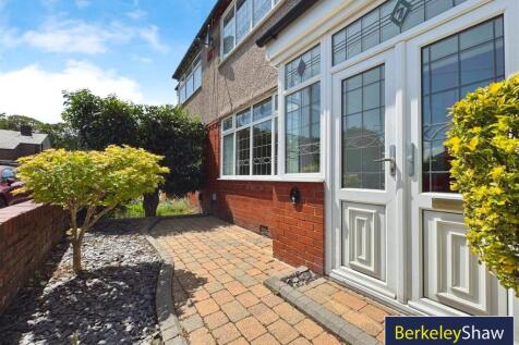 Moorgate Avenue, Crosby
