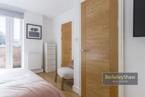 Main Bedroom Suite