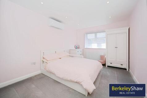 Stoneleigh Park, Thornton
