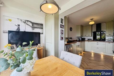 Kitchen diner (2)