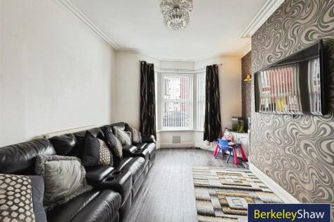 Penrhyn Avenue, L21