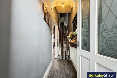 Penrhyn Avenue, L21