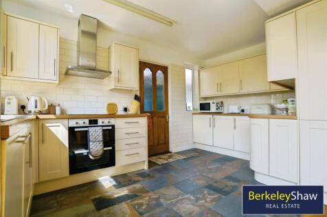 Kitchen diner (2)