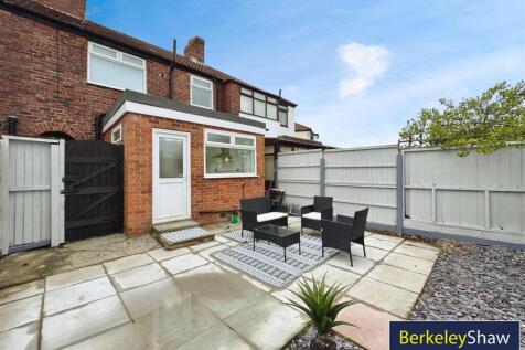 Rear garden (2)