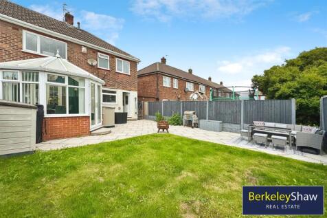 Rear garden (3)