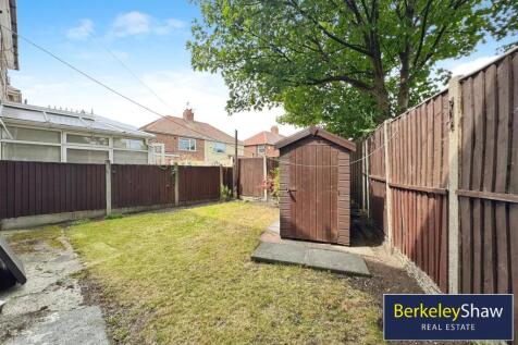 Rear garden (2)