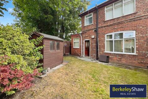 Rear garden (3)