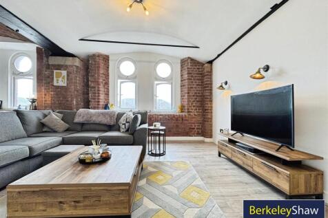 Living area (2)