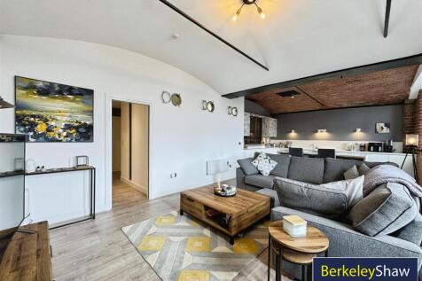 Living area (3)