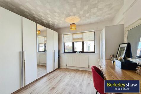 Bedroom 2 (2)