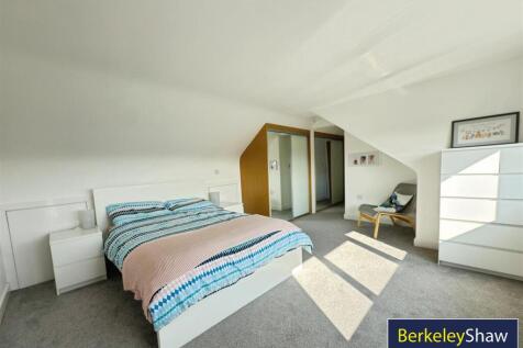 Bedroom 5 - Second Floor