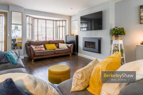 Living/dining room (2)