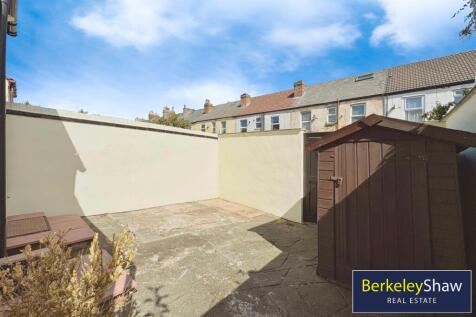 Rear yard (2)