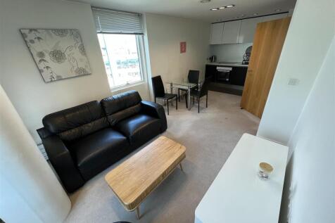 Open Plan Lounge Kitchen