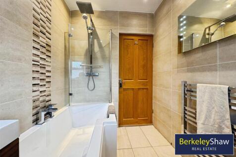 Bathroom (2)