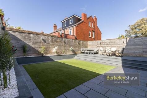 Rear garden (2)