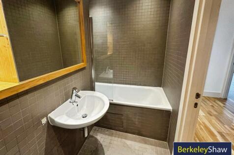 pbox-bathroom-339534.jpg