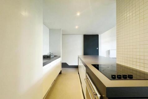 Kitchen (2)