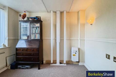 Formerly bedroom 3/lift access
