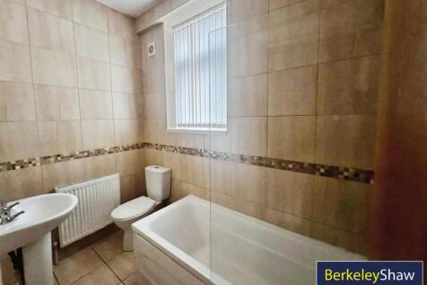 92cffef2-14a 20Bathroom.jpg