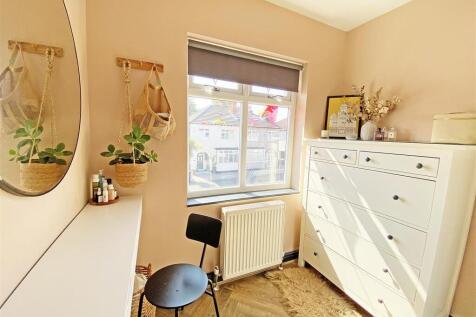 Bedroom 3 / Dressing Room