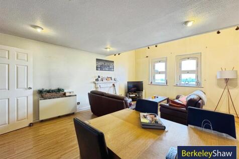 Living/dining room (2)