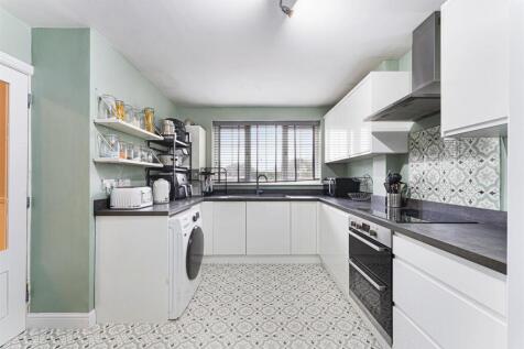 Lakeside View-Kitchen diner (2)