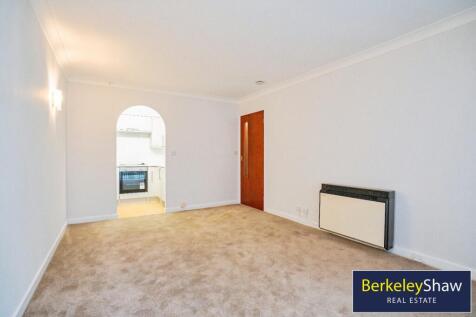 Living Room / Kitchen