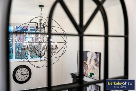 First Floor Galleried Landing