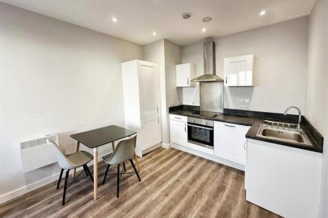 Open Plan Lounge Kitchen