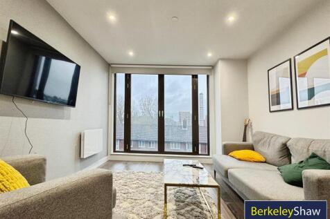 Kitchen diner/living area (3)