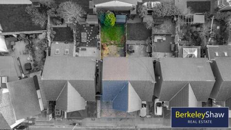 124697ad-57 20Vale 20Road-3.jpg