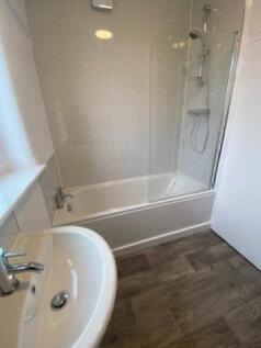 Bathroom 1_sml