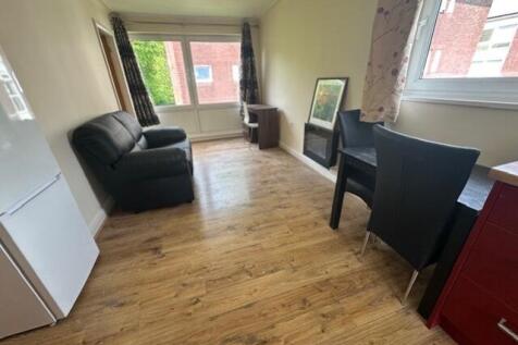 Lounge 8