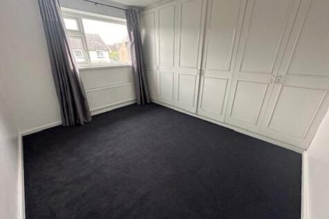 Large Front Bed 1
