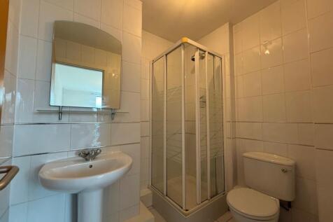 66 City South Ensuite