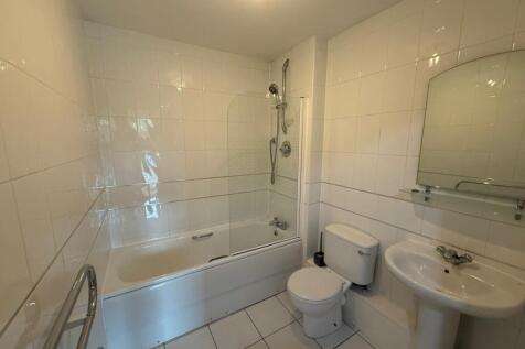 66 City South Main Bathroom