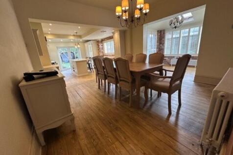 Dining Room 5