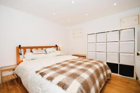 OCCASIONAL BEDROOM