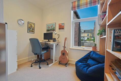 BEDROOM 3
