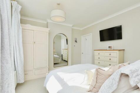 BEDROOM NO.1