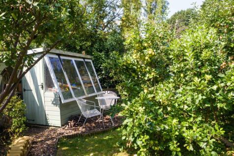 GARDEN POTTING SHED