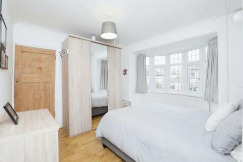 BEDROOM NO.1